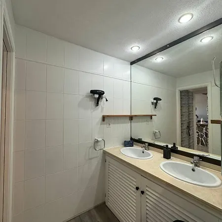 Sunset Haven: Amazing With Relaxing Ambiance And Scenic Views Costa Adeje (Tenerife)